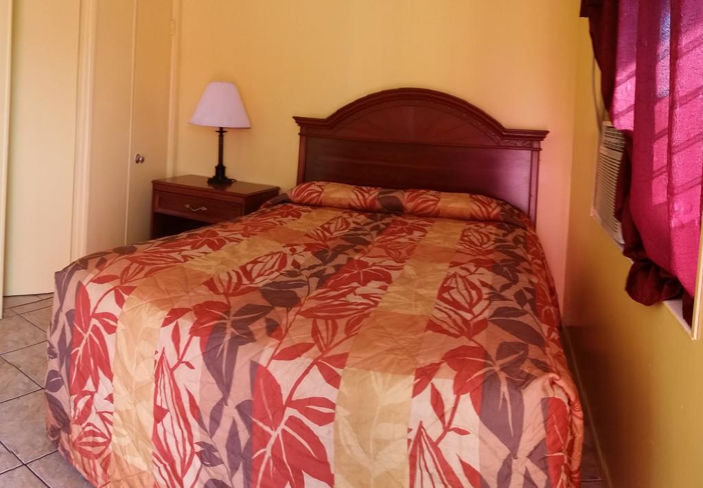 Holly Hill Twi Light Motel الغرفة الصورة
