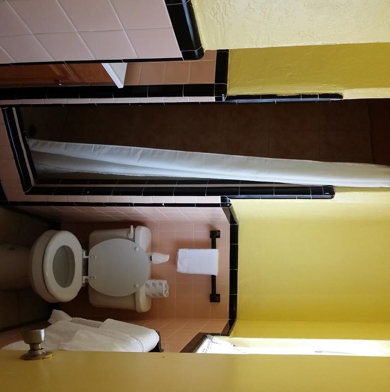 Holly Hill Twi Light Motel المظهر الخارجي الصورة