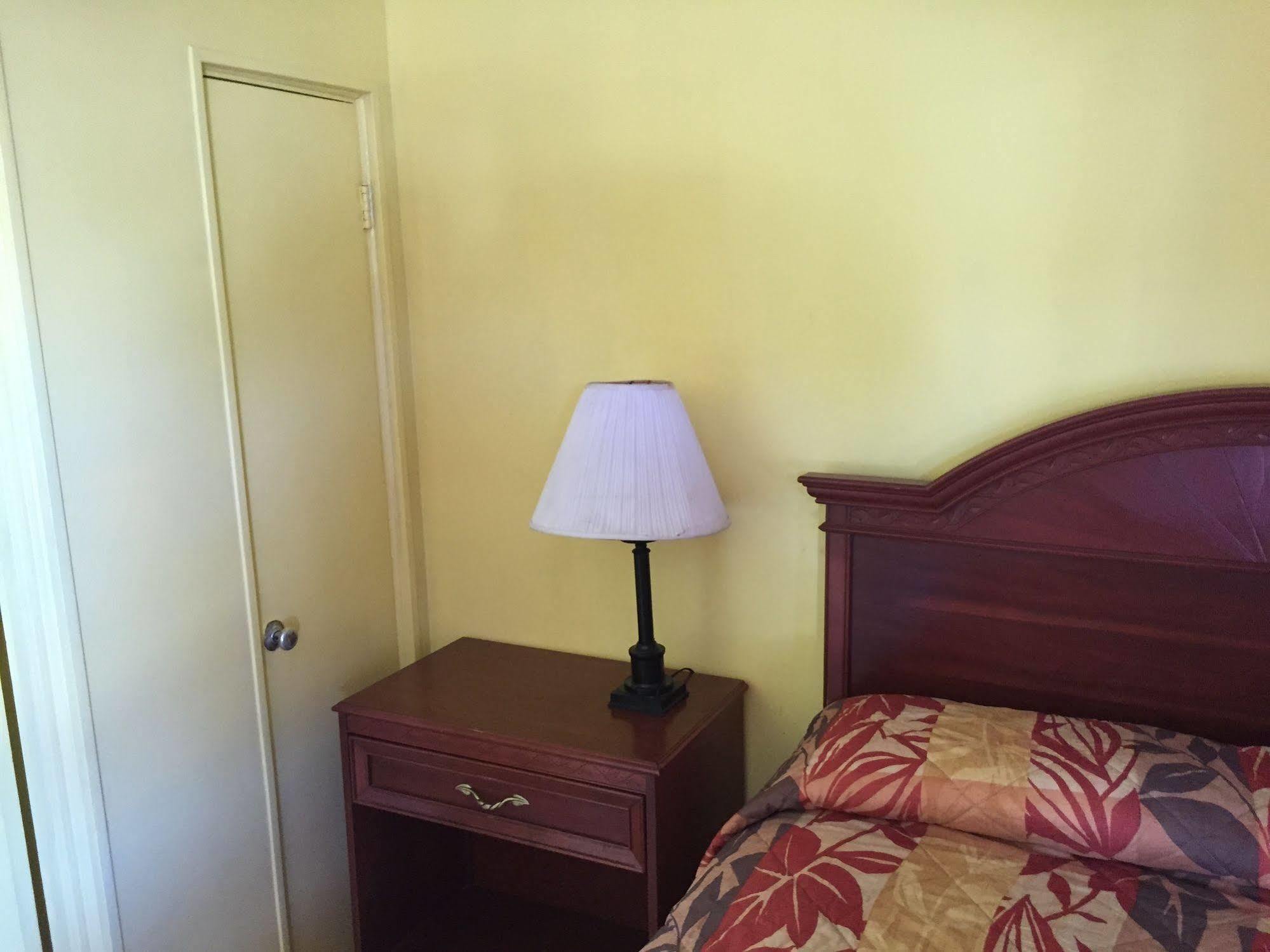Holly Hill Twi Light Motel المظهر الخارجي الصورة